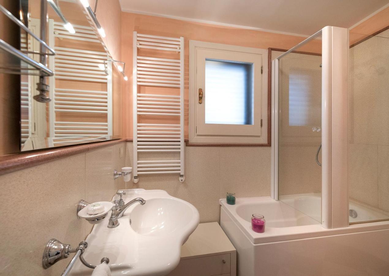 Piazza Duomo B&B レッチェ エクステリア 写真